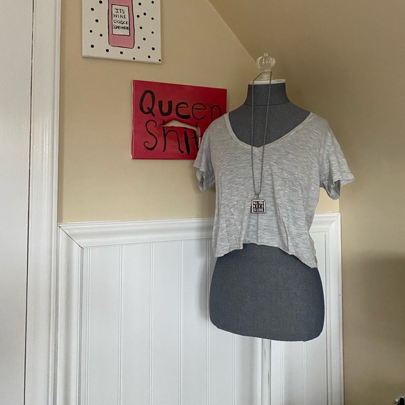 NWT - Twenty5A Women’s Cropped V-neck Top Size S - Picture 10 of 12